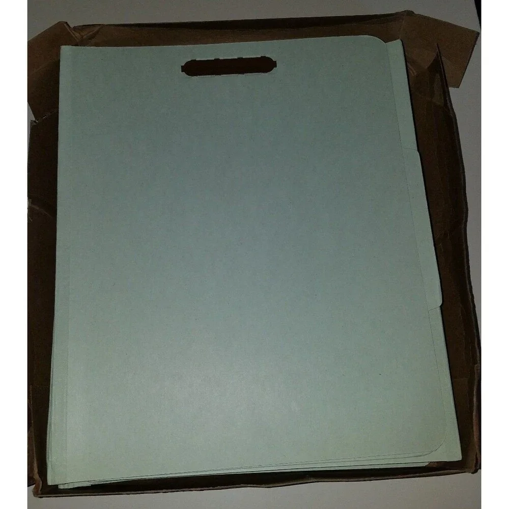 Pendaflex 17174, Eight-Section Pressboard Folders, Letter, Light Green, 10 / Box